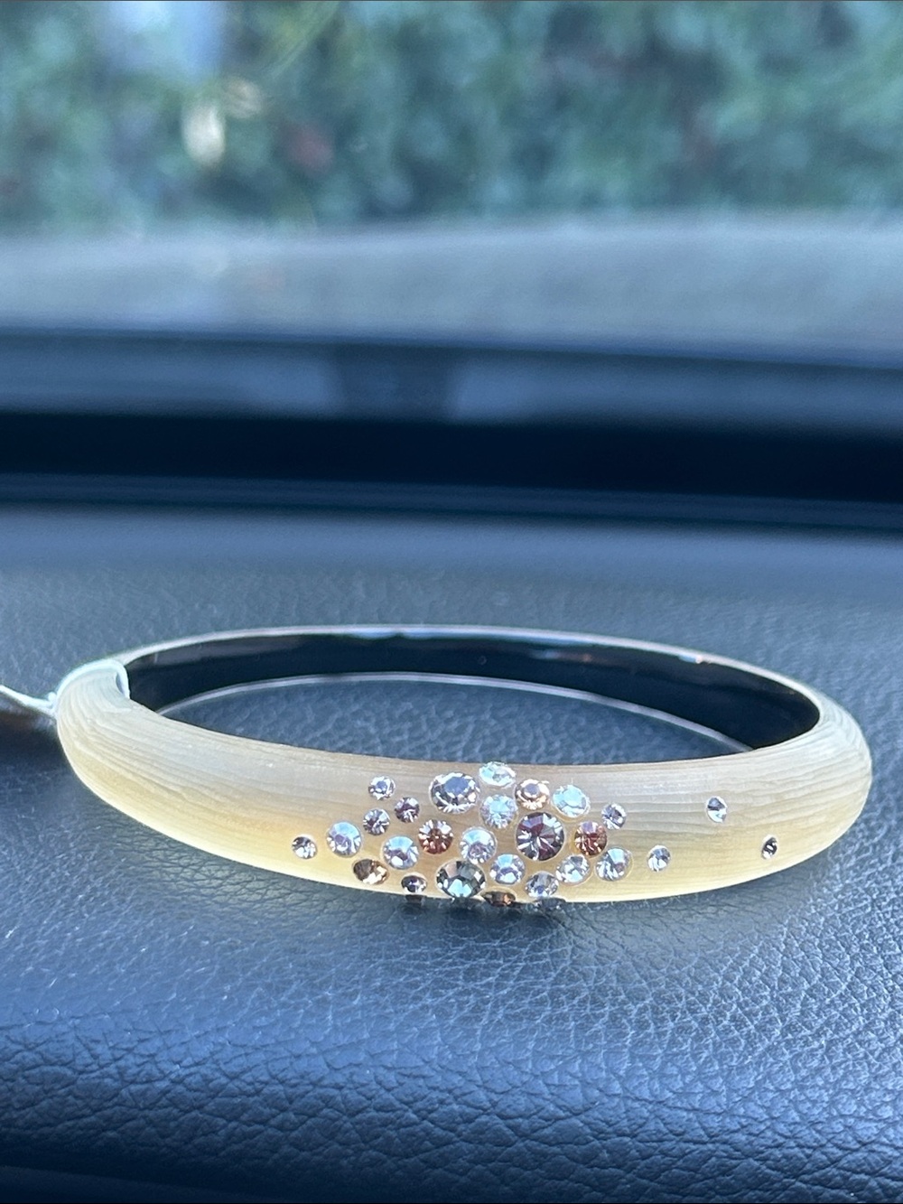 Alexis Bittar Pale Yellow Crystal Cluster Bangle Bracelet 7 3/4”